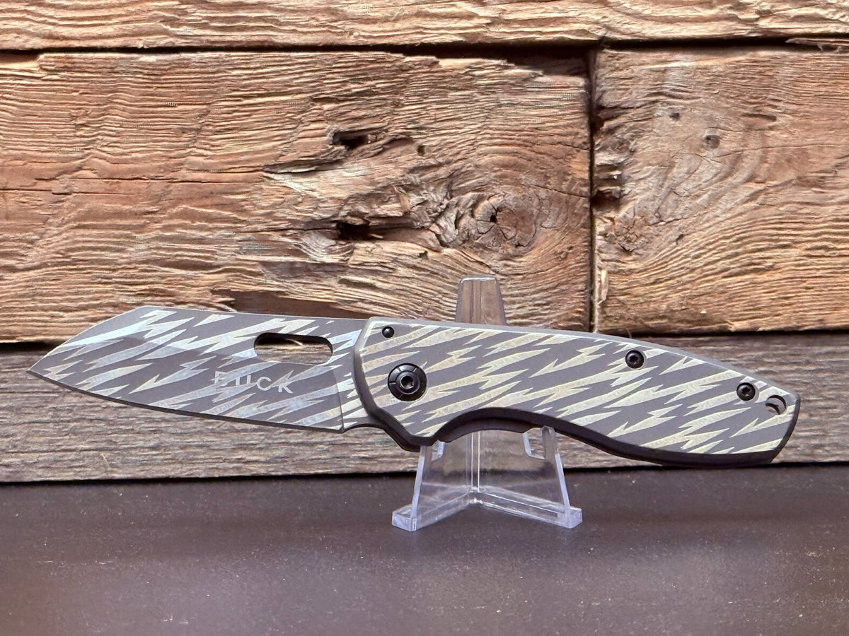 Custom Engraved Buck Knife with Lightning Strike Pattern – Electric Edge